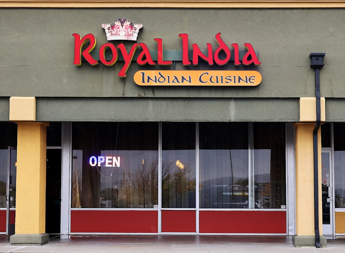 Royal India Cuisine Restaurant